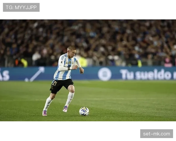 劳塔罗 vs 梅西：前锋与核心进攻作用的结构性差异分析